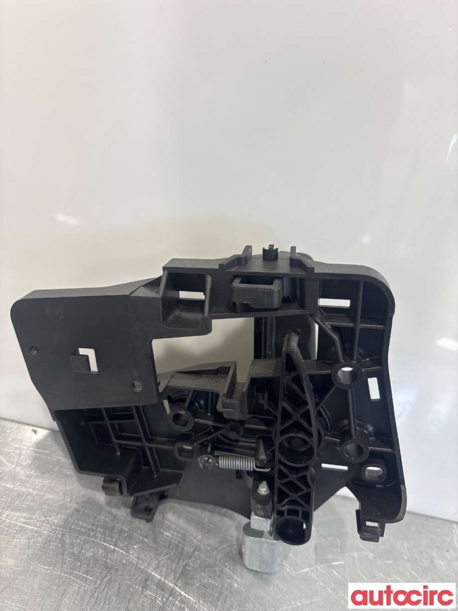 Dørhåndtak inv høyre til Citroën Berlingo 2015-2019 (Type II, Fase 2)  (CITROEN|9144F2||9682100677)