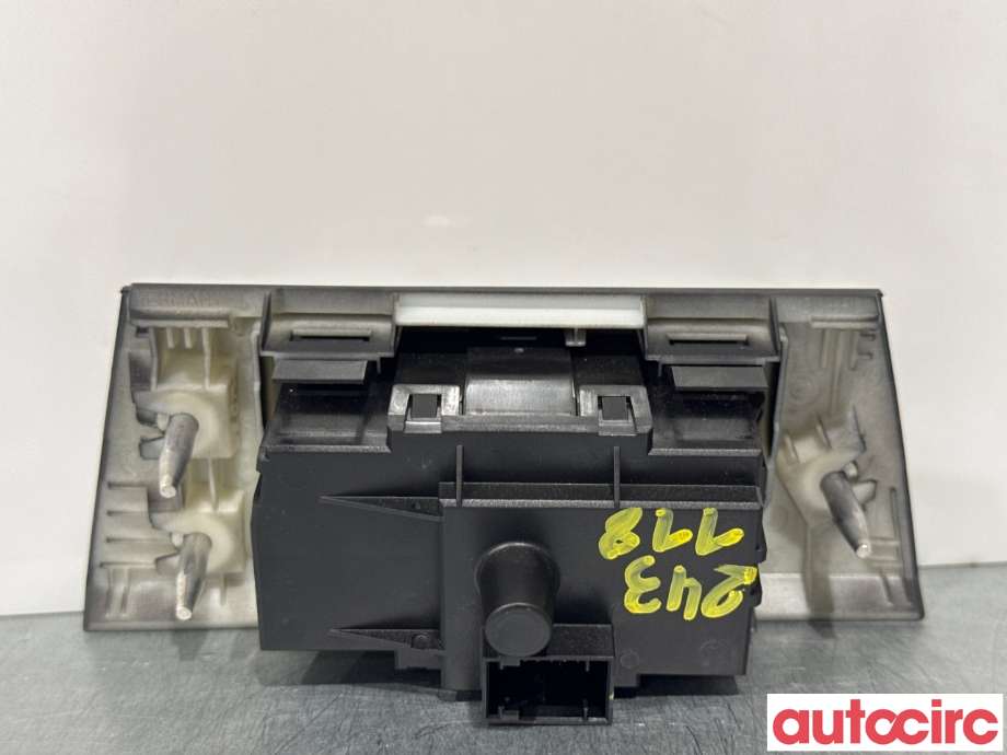 Bryter lys til BMW 3-Serie 2005-2011 (E90/E91/E92/E93) (E90/E91/E92/E93) (BMW|61319169404|33600211|9169404)