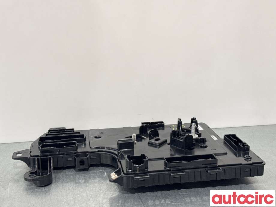 Styreenhet diverse til Tesla Model 3 2018-2023 (Fase 1)  (TESLA|1100340-32-I|)