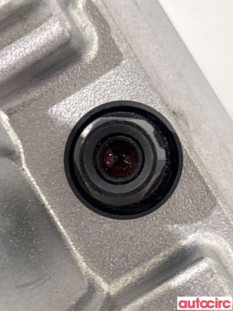 Kamera til Toyota Prius 2016-2023 (Type IV) (combi) (combi) (TOYOTA|8646C47070|)