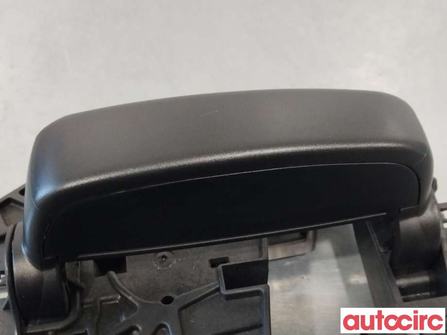 Diverse deler til Peugeot Partner 2015-2019 (Type II, Fase 2)  (PEUGEOT|9144F2|9682100677)