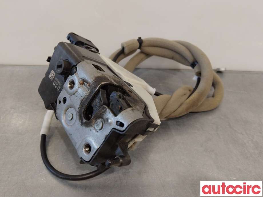 Låsekasse høyre til Peugeot Partner 2015-2019 (Type II, Fase 2)  (PEUGEOT|9137N8|PSA828414)