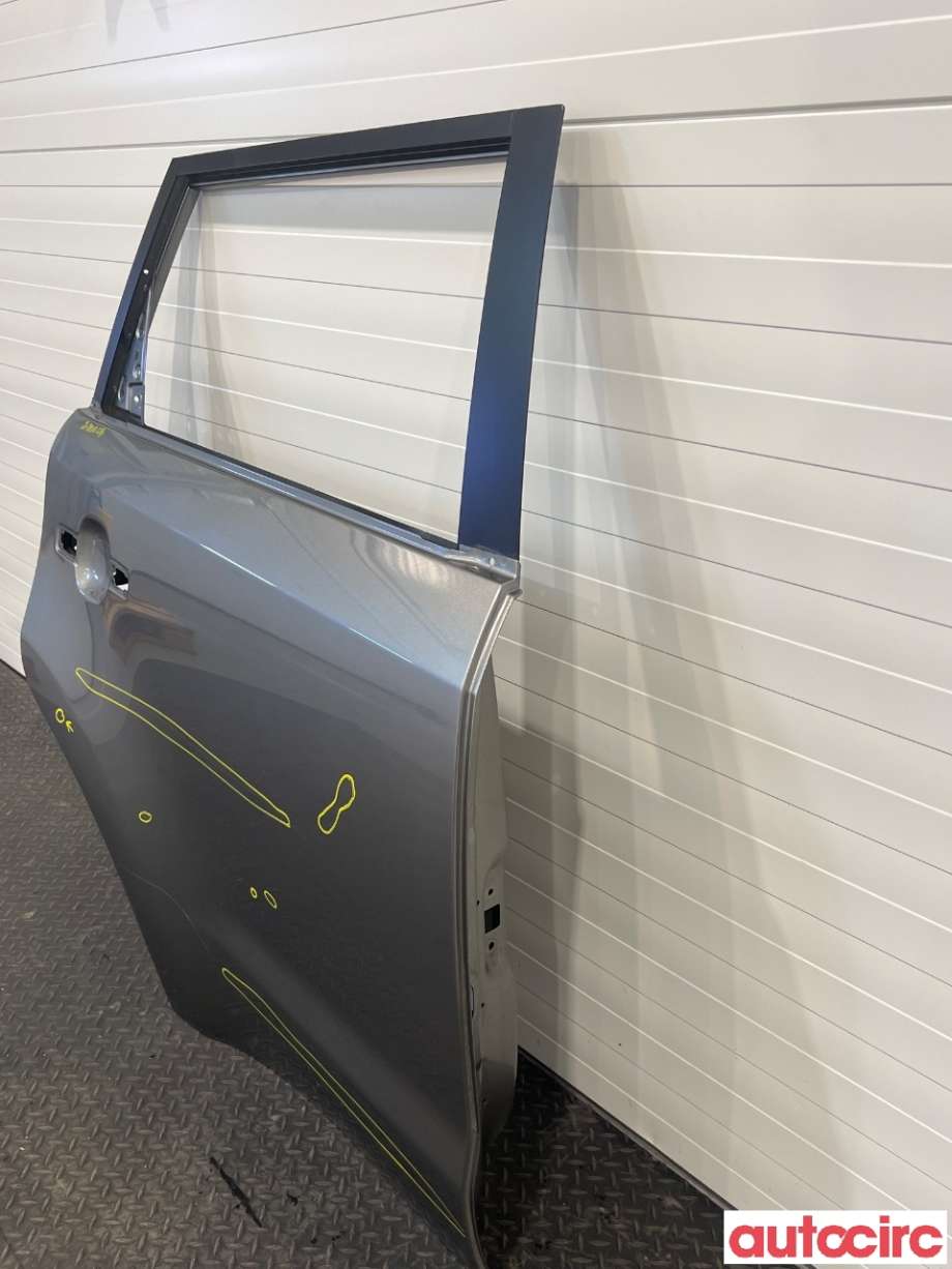 Dør høyre bak til Kia Soul 2014-2019 (Type II)  (KIA|77004B2000|)