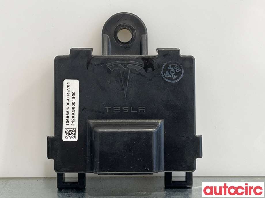 Styreenhet diverse til Tesla Model S 2013-2016 (Fase 1) (TESLA|1069651-00-D|)