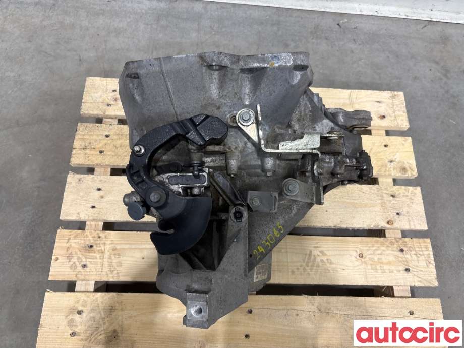 Girkasse manuell 6-trinn til Ford Focus 2014-2018 (Type III, Fase 2)  (FORD|2255924||CV6R-7002-PG)