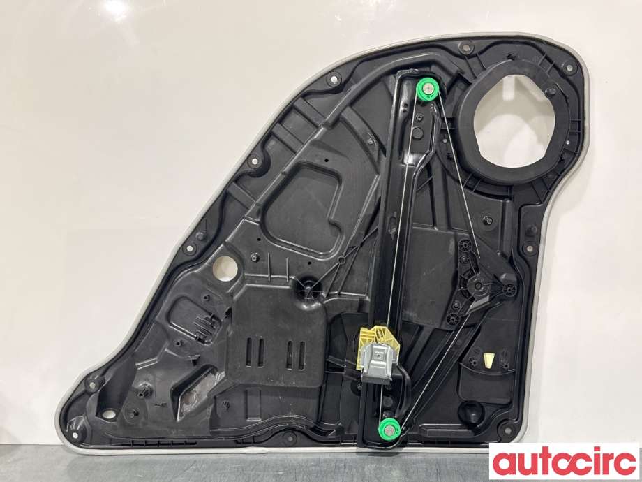 Ruteheis til Mercedes GLE 2015-2018 (Fase 2) (W166) (W166) (MERCEDES|A1667308901|)