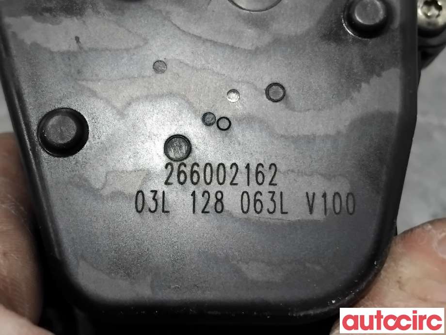 Spjeldhus til VW Golf VI 2008-2012  (VOLKSWAGEN|03L128063J|03L128063L|03L128063AD)