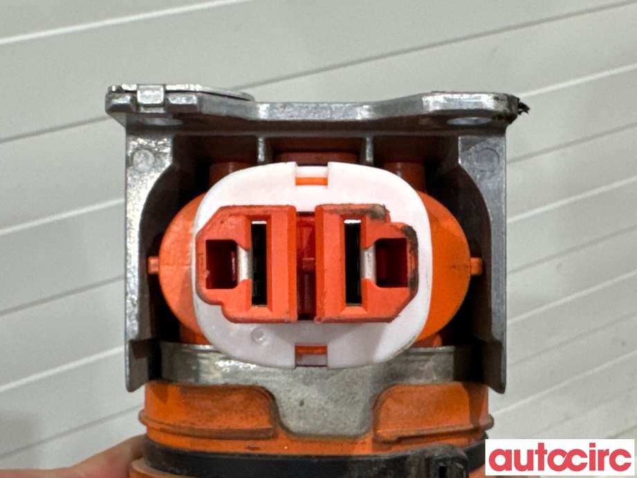 Kabel høy volt (HV) hybrid til Toyota Yaris Cross (SUV) 2021-->>  (TOYOTA|821H1K0040||82815-K0330)