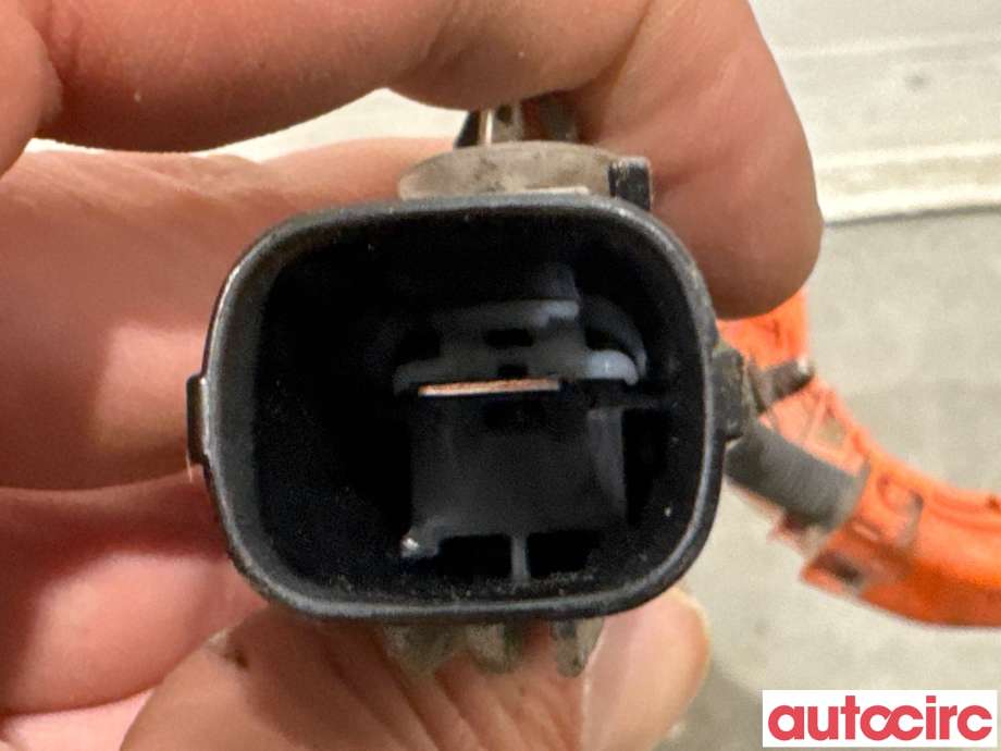 Kabel høy volt (HV) hybrid til Toyota Yaris Cross (SUV) 2021-->>  (TOYOTA|821H1K0040||82815-K0330)