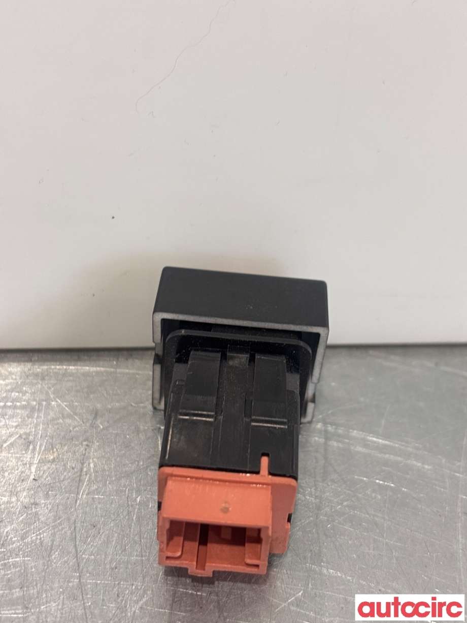 Bryter nødblink til Citroën C4, Picasso 2013-2018 (Type II)  (CITROEN|96781018ZD|)