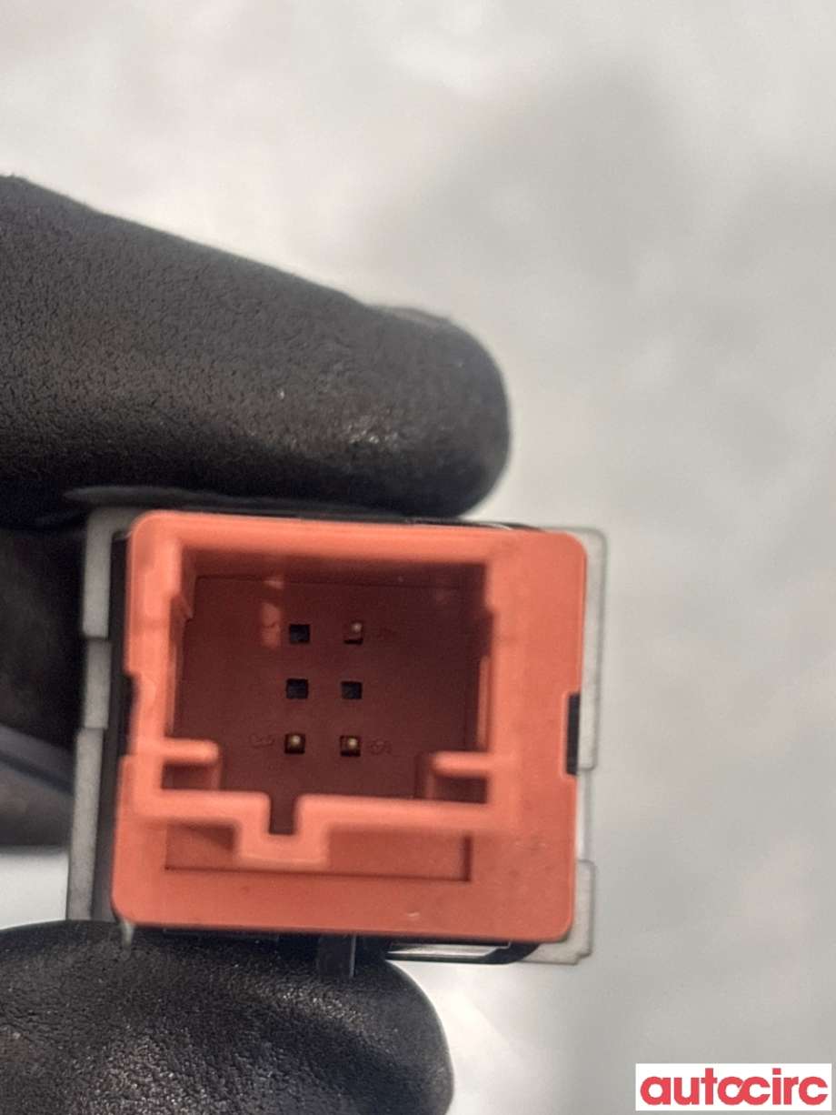 Bryter nødblink til Citroën C4, Picasso 2013-2018 (Type II)  (CITROEN|96781018ZD|)