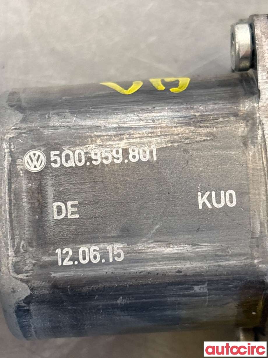 Ruteheis venstre bak til Audi A3 2012-2016 (Type III, Fase 1) (AUDI|5Q0959801|0130822713)
