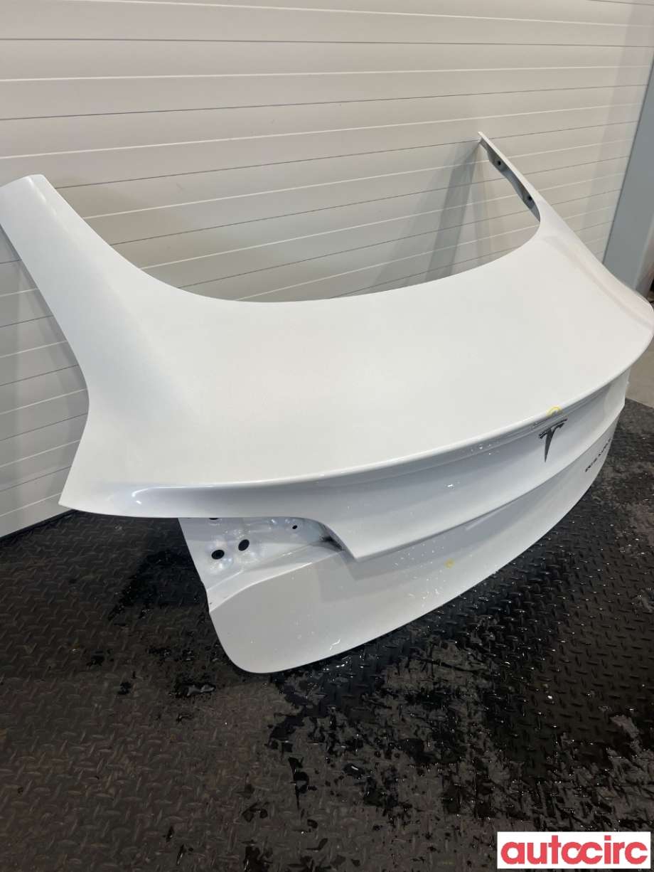Bakluke sedan til Tesla Model 3 2018-2023 (Fase 1)  (TESLA|1081460-E0-D)