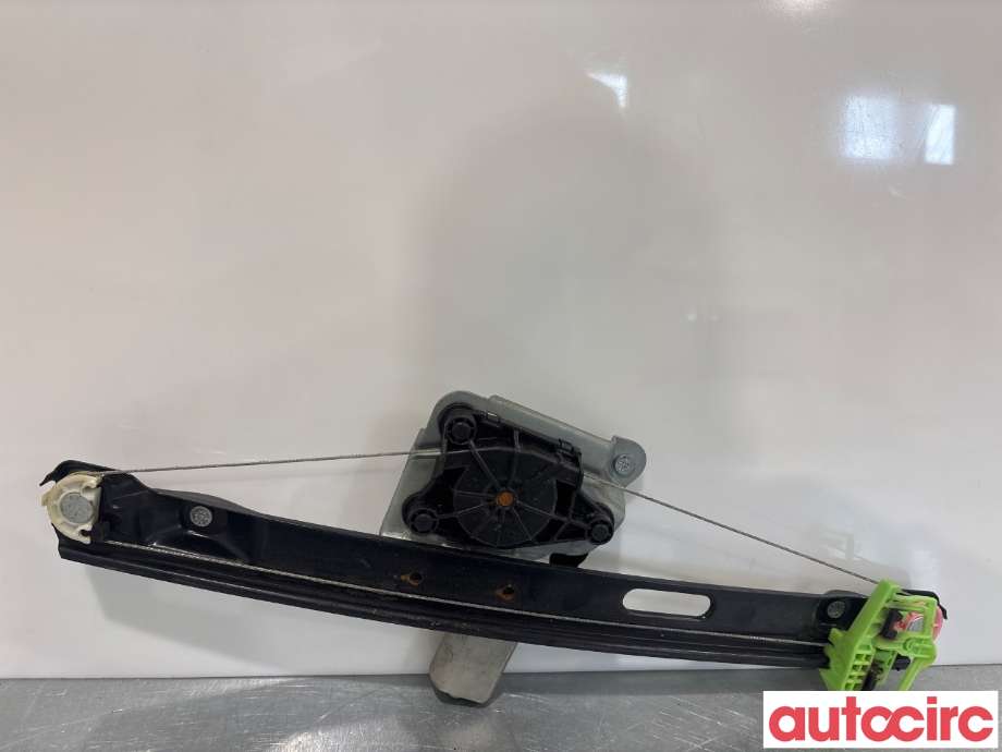 Ruteheis til BMW 3-Serie 2005-2011 (E90/E91/E92/E93) (E90/E91/E92/E93) (BMW|51357140589|)