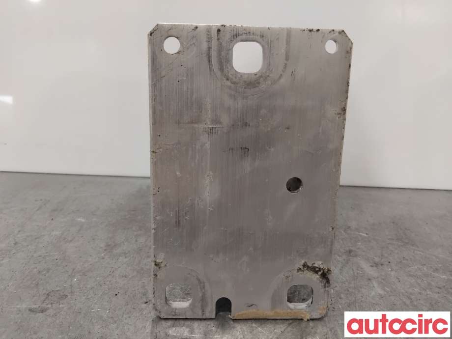 Diverse deler til Audi A4 2007-2014 (Type IV) (B8) (B8) (AUDI|8K0807133D|)
