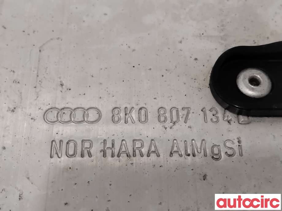 Diverse deler til Audi A4 2007-2014 (Type IV) (B8) (B8) (AUDI|8K0807134D|)