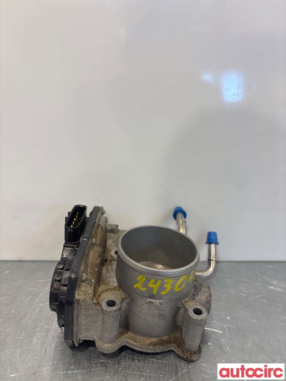 Spjeldhus til Toyota Yaris 2009-2011 (Type II, Fase 2)  (TOYOTA|2203047010|142002L23|22030-47010)