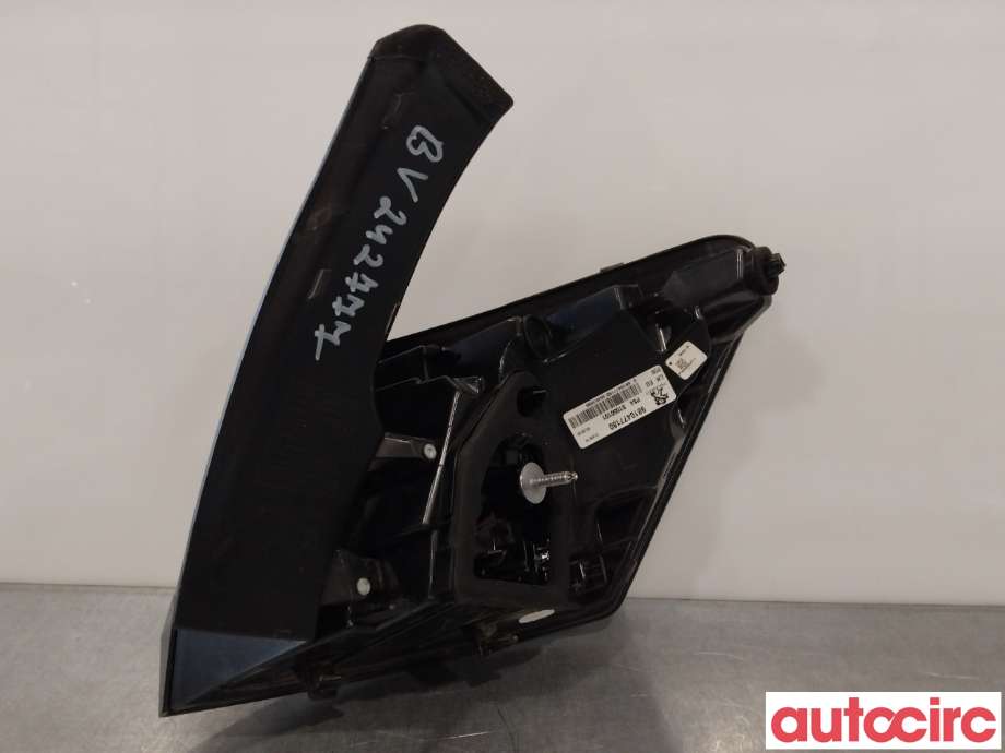 Baklykt venstre til Peugeot 3008 2016-->> (Type II)  (PEUGEOT|9810477180)