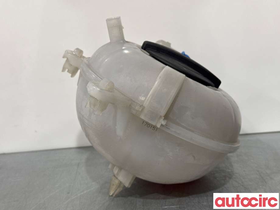 Ekspansjonstank til Audi A3 2012-2016 (Type III, Fase 1)  (AUDI|5Q0121407H||5Q0121407P)