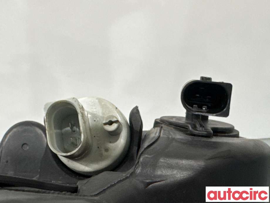 Spylertank til Mercedes E-Klasse 2016-2023 (W213) (W213) (MERCEDES|A2058690220||A2058600260)