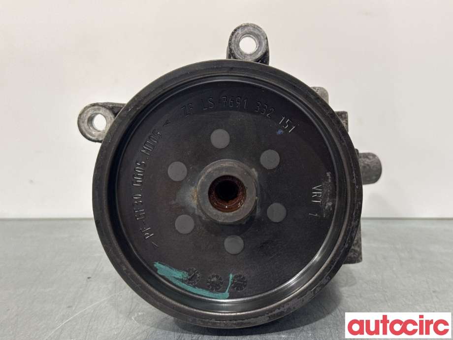 Servo pumpe mekanisk til Mercedes E-Klasse 2009-2013 (Fase 1) (W212) (W212) (MERCEDES|A0064664801|)