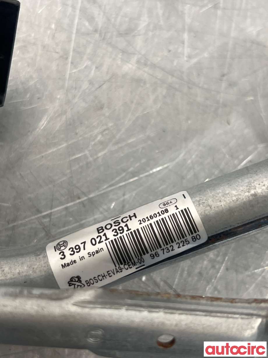 Viskermotor frontrute til Peugeot 2008 2013-2019 (Type I)  (PEUGEOT|9673222580|0390241540)