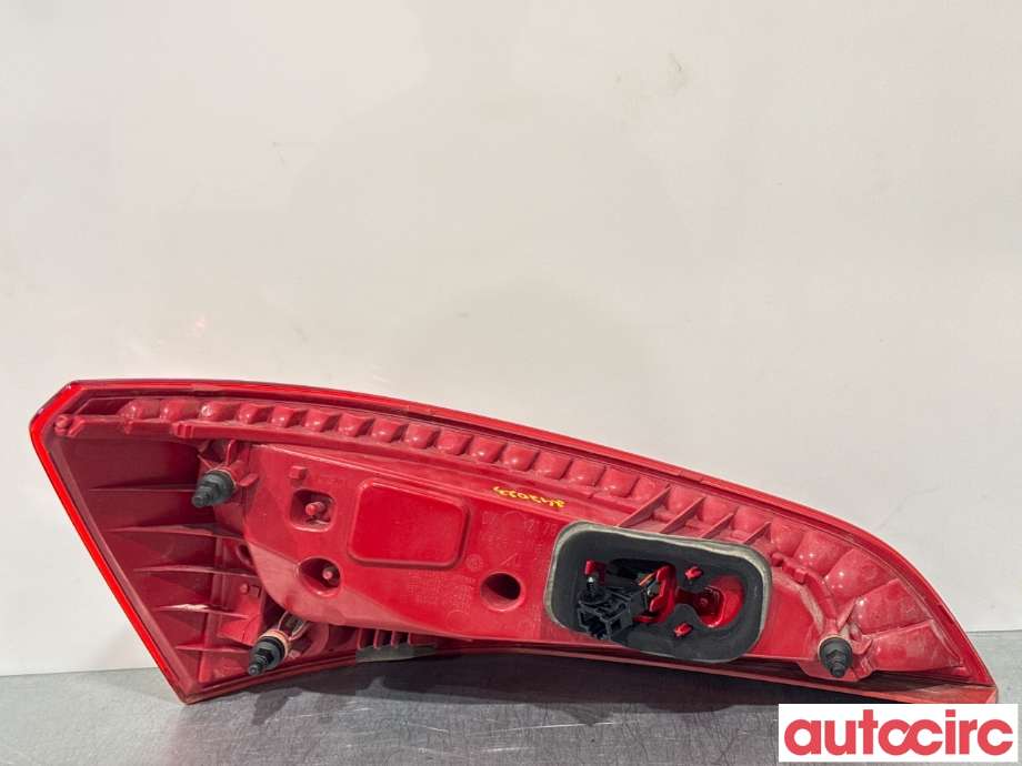 Baklykt høyre til Audi Q5 2012-2017 (Type I, Fase 2)  (AUDI|8R0945094A|)