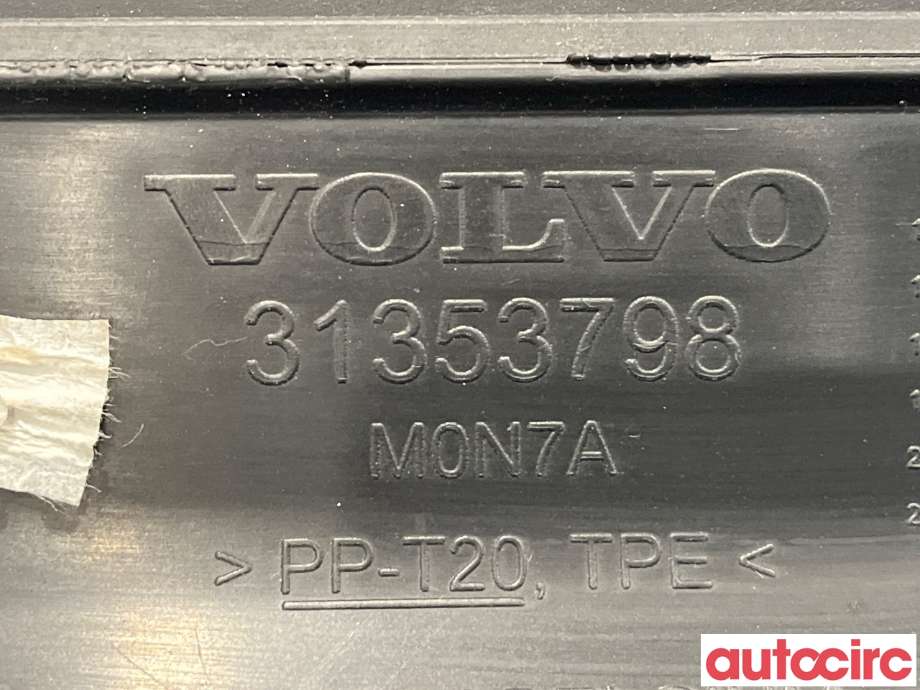 Diverse deler til Volvo XC90 2015-2025 (Type II)  (VOLVO|31353798)