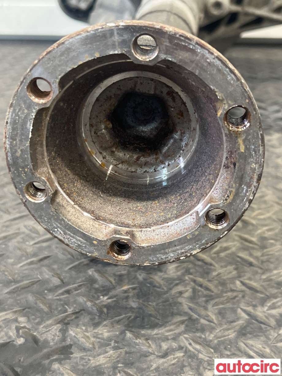Kardang til VW Amarok 2010-2016 (Type I, Fase 1)  (VOLKSWAGEN|0C1409506B)