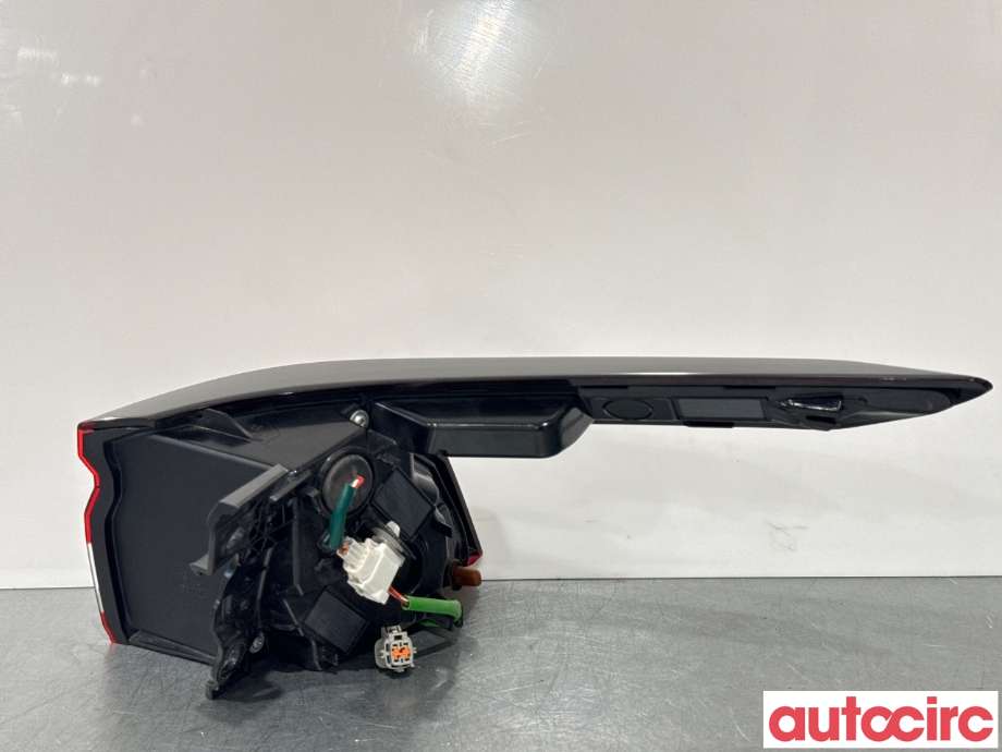 Baklykt venstre til Nissan Qashqai 2021-->> (Type III)  (NISSAN|265556UA5A|)