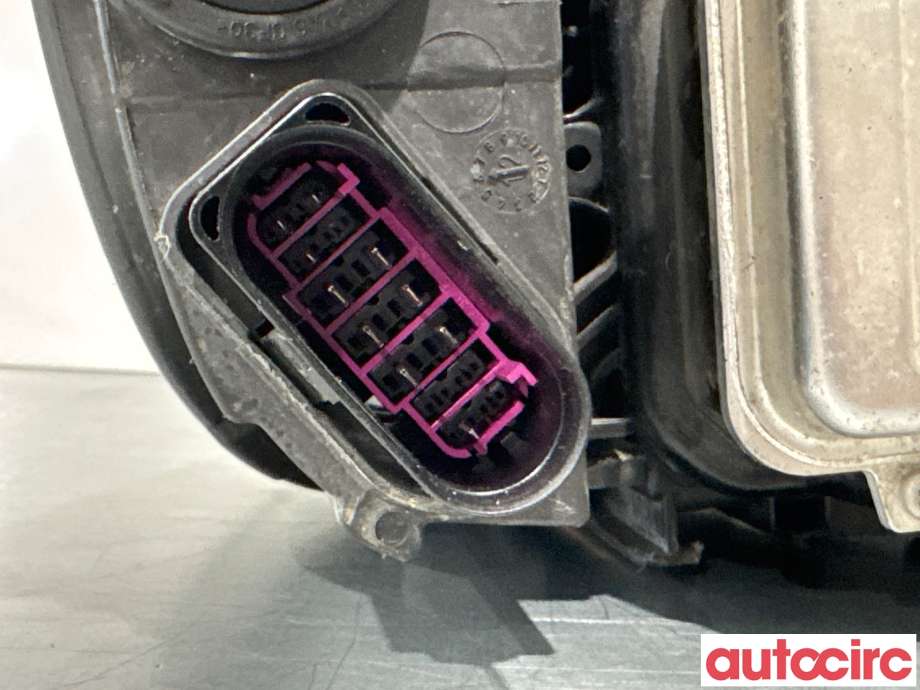Frontlykt venstre halogen til Škoda Octavia 2009-2013 (Type II, Fase 2)  (SKODA|1Z1941017T|)
