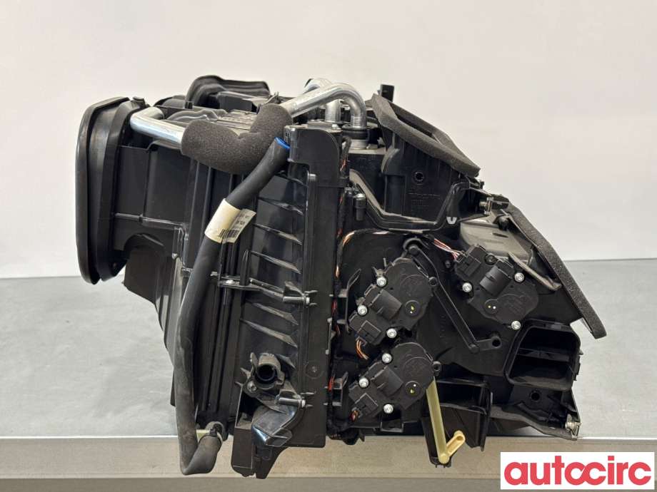 Diverse deler til Volvo XC90 2015-2025 (Type II)  (VOLVO|31455687|)