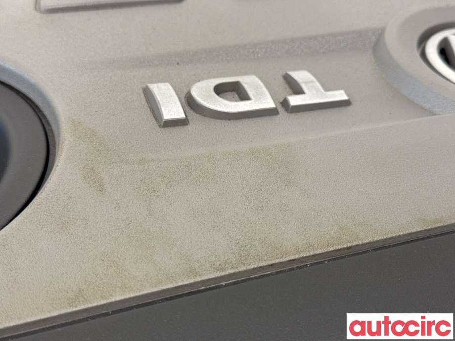 Motordeksel over motor til VW Golf VI 2008-2012  (VOLKSWAGEN|03L103925AR||03L103925J)