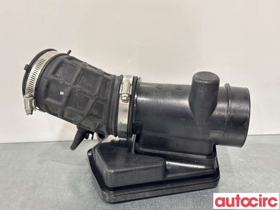 Luftslange innsug til Nissan Pathfinder, 2010-2014 (Fase 2) (R51) (R51) (NISSAN|165765X20B)