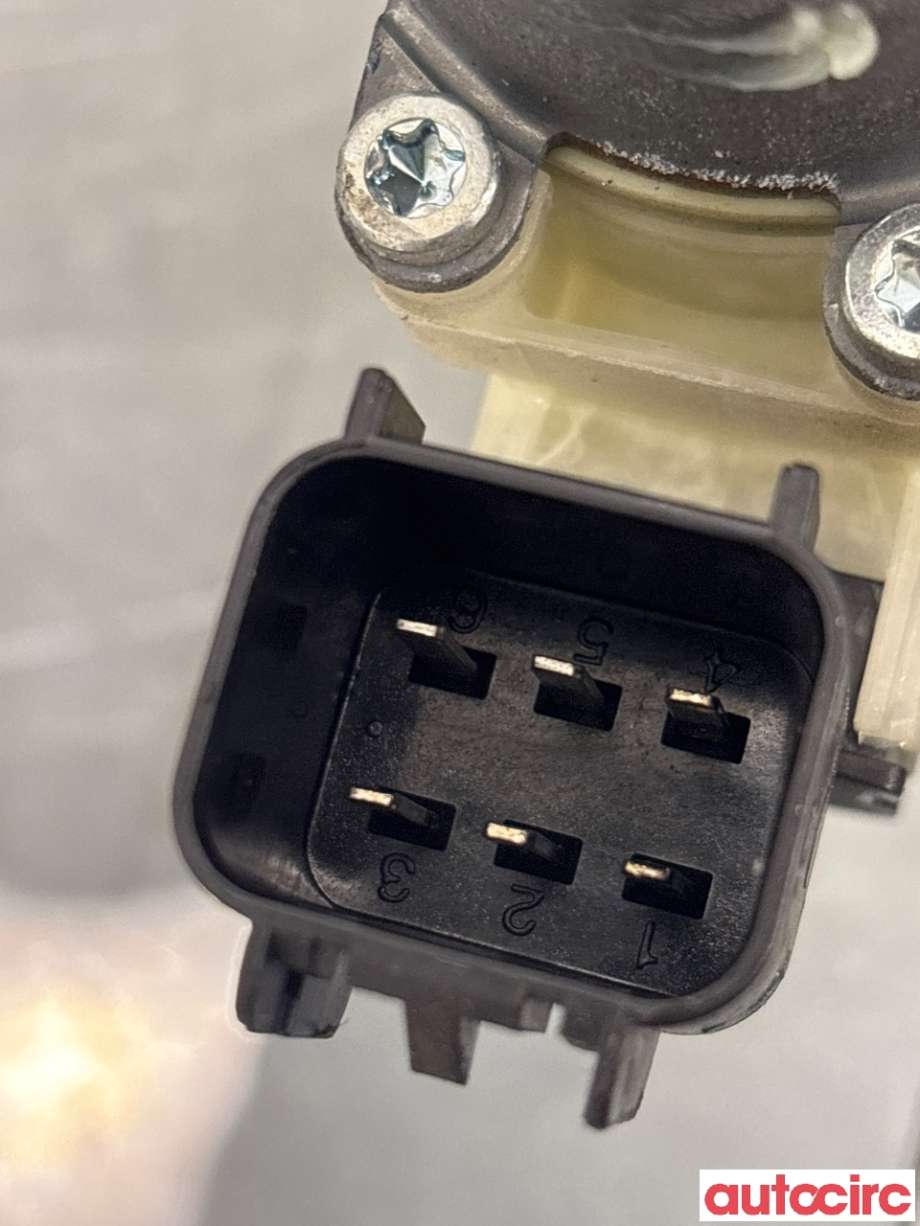Ruteheis venstre foran til Ford Transit Connect 2013-2018 Type II, Fase 1  (FORD|2472176||BK31-V23201-AE)