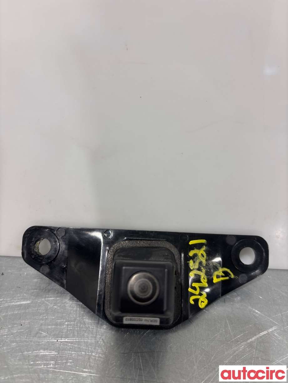 Kamera til Toyota Land Cruiser 150, 2010-2013 (Fase 1)  (TOYOTA|8679060120)