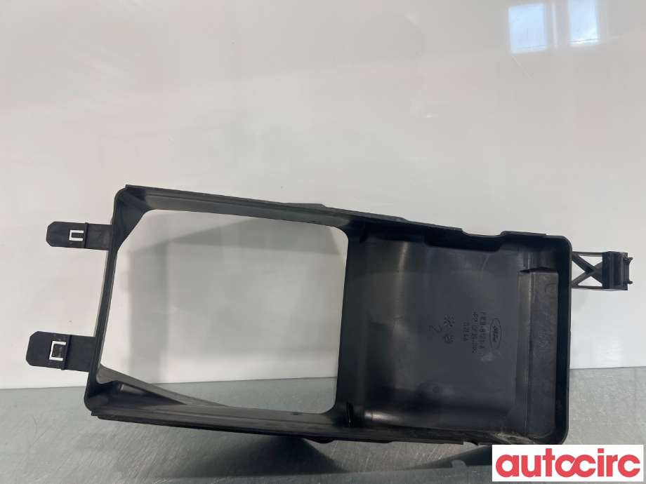 Diverse deler til Ford Focus 2014-2018 (Type III, Fase 2)  (FORD|1866627|F1EB-8121-AB)