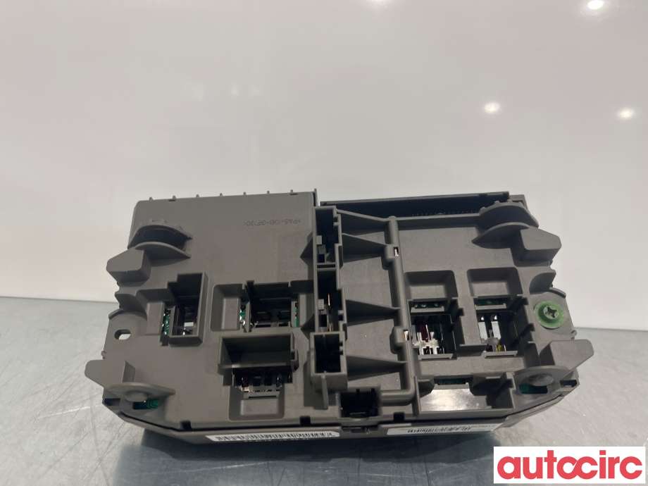 Sikringsboks til BMW X5 2007-2013 (E70) (E70) (BMW|61149145115|)