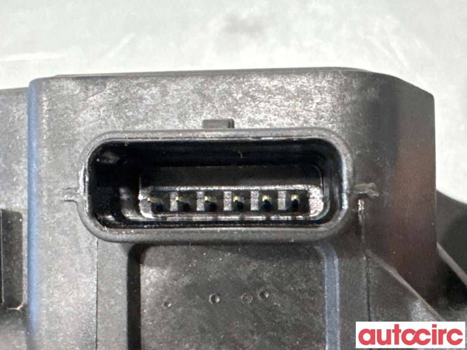 Pedal gass til Nissan Qashqai 2021-->> (Type III) (NISSAN|180026UA3B|)