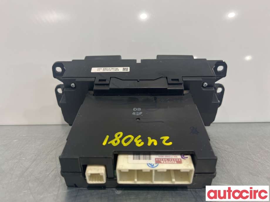 Varmeapparat betjening til Toyota Hilux 2012-2016 (TOYOTA|840130K160)