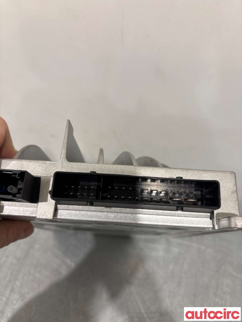 Bilstereo forsterker til Mercedes GLE 2015-2018 (Fase 2) (W166) (W166) (MERCEDES|A1669004719|A1669008217)