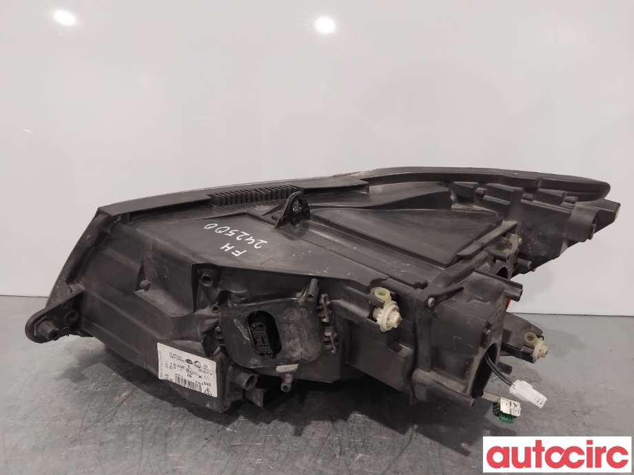 Frontlykt høyre xenon til Škoda Superb 2008-2015 (Type II) (SKODA|3T1941018H|1ZS011314-10|3T1941016H)