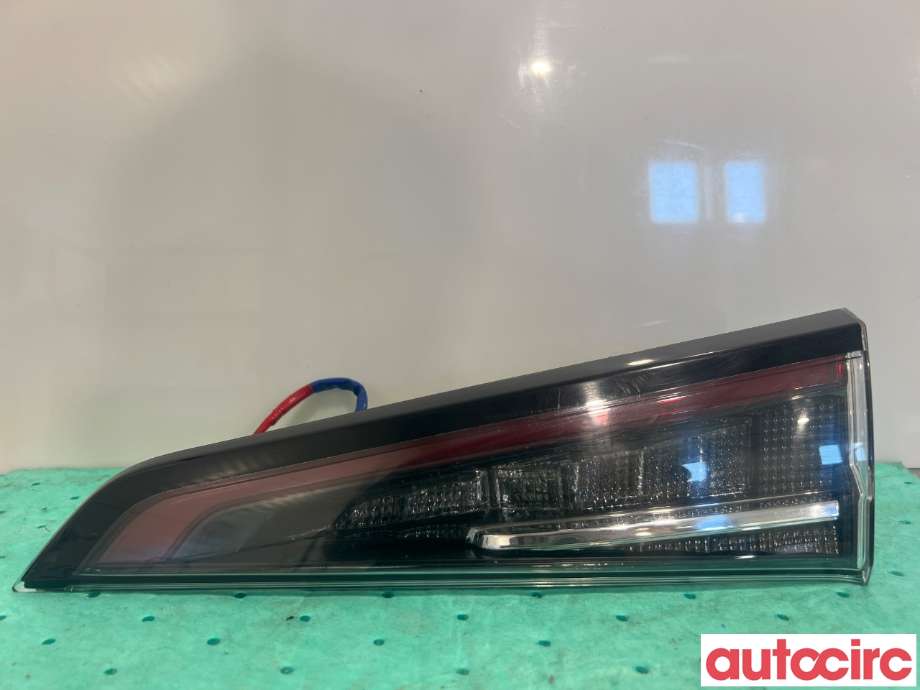 Baklykt høyre indre til Toyota Corolla 2019-->> (TOYOTA|8158102C60)