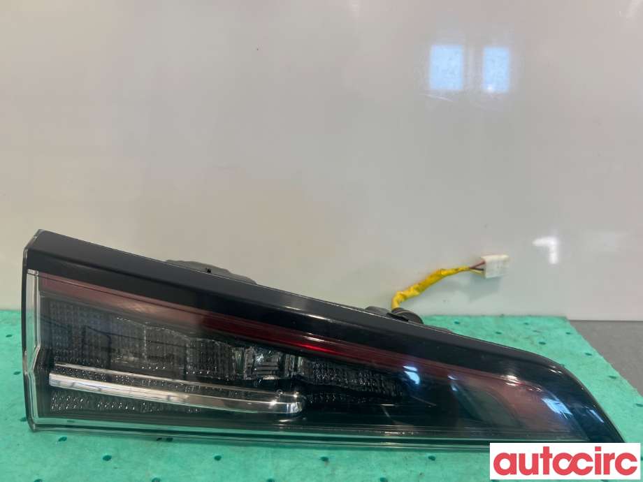 Baklykt venstre indre til Toyota Corolla 2019-->> (TOYOTA|8159102C60)