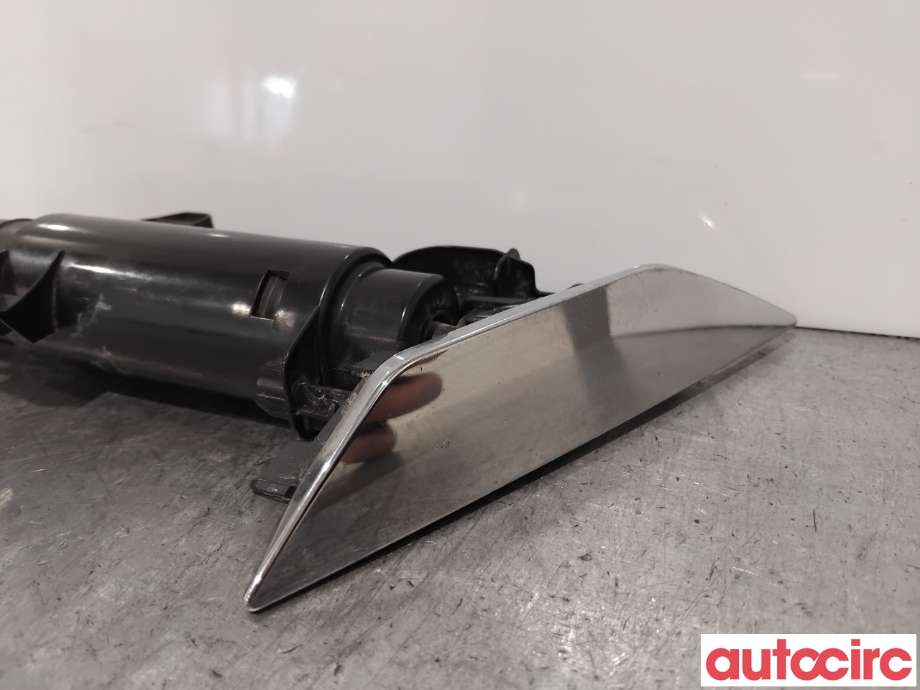 Lyktespylerdyse til Škoda Superb 2008-2015 (Type II)  (SKODA|3T0955979A|8WT011356-01)