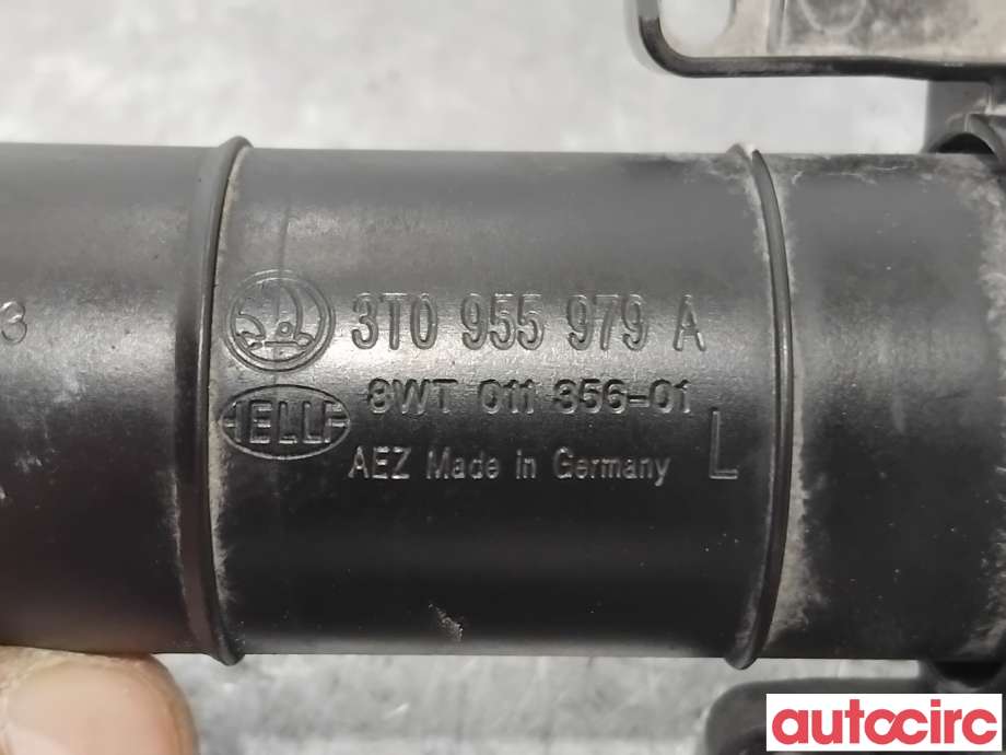 Lyktespylerdyse til Škoda Superb 2008-2015 (Type II)  (SKODA|3T0955979A|8WT011356-01)