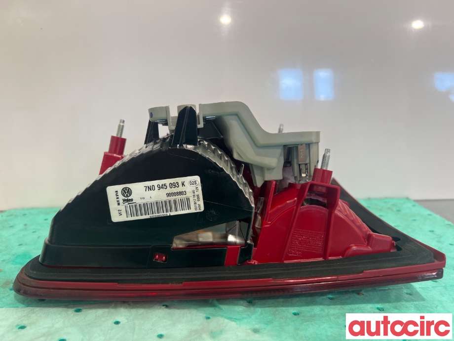 Baklykt venstre indre til VW Sharan 2010-->> (Type II)  (VOLKSWAGEN|7N0945093K|)
