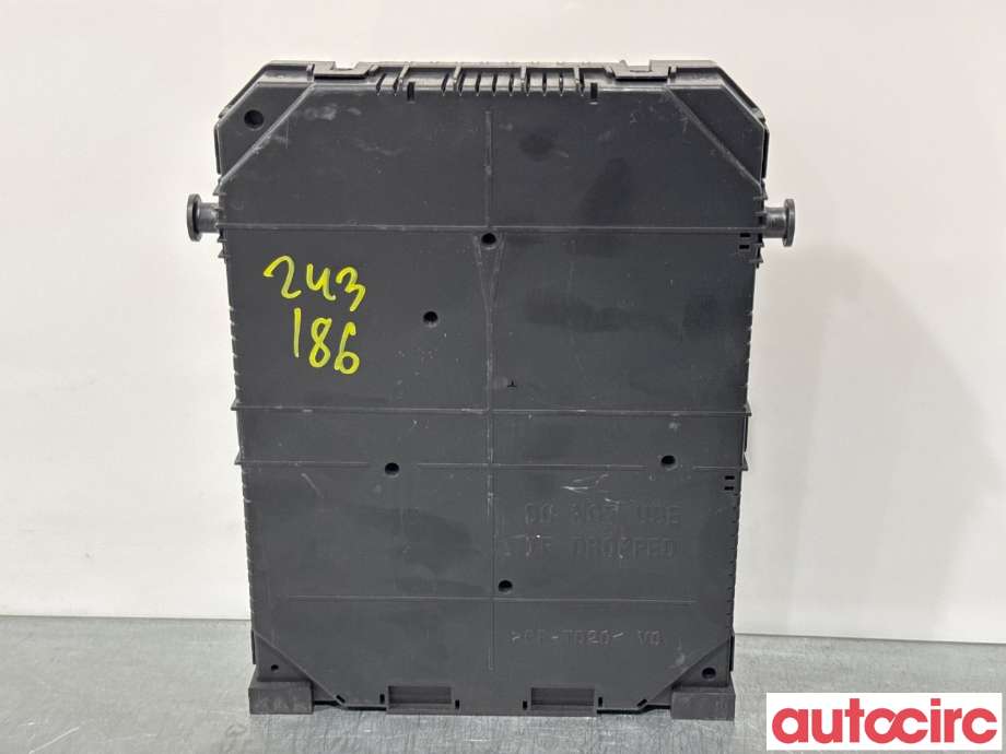 Sikringsboks til Peugeot 3008 2016-->> (Type II)  (PEUGEOT|1618841480|28550098|9819855580)