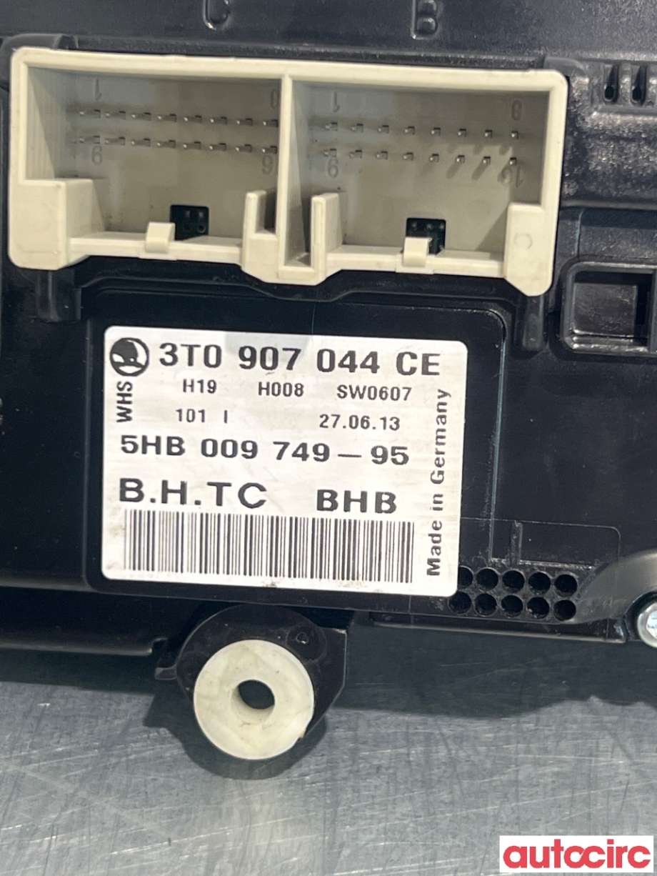 Varmeapparat betjening til Škoda Superb 2008-2015 (Type II) (SKODA|3T0907044CE|5HB009749-95)