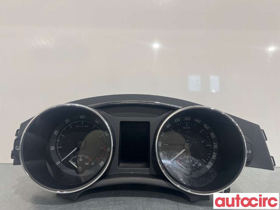 Instrumentpanel til Škoda Superb, 2008-2015 (Type II)  (SKODA|3T1920841L)
